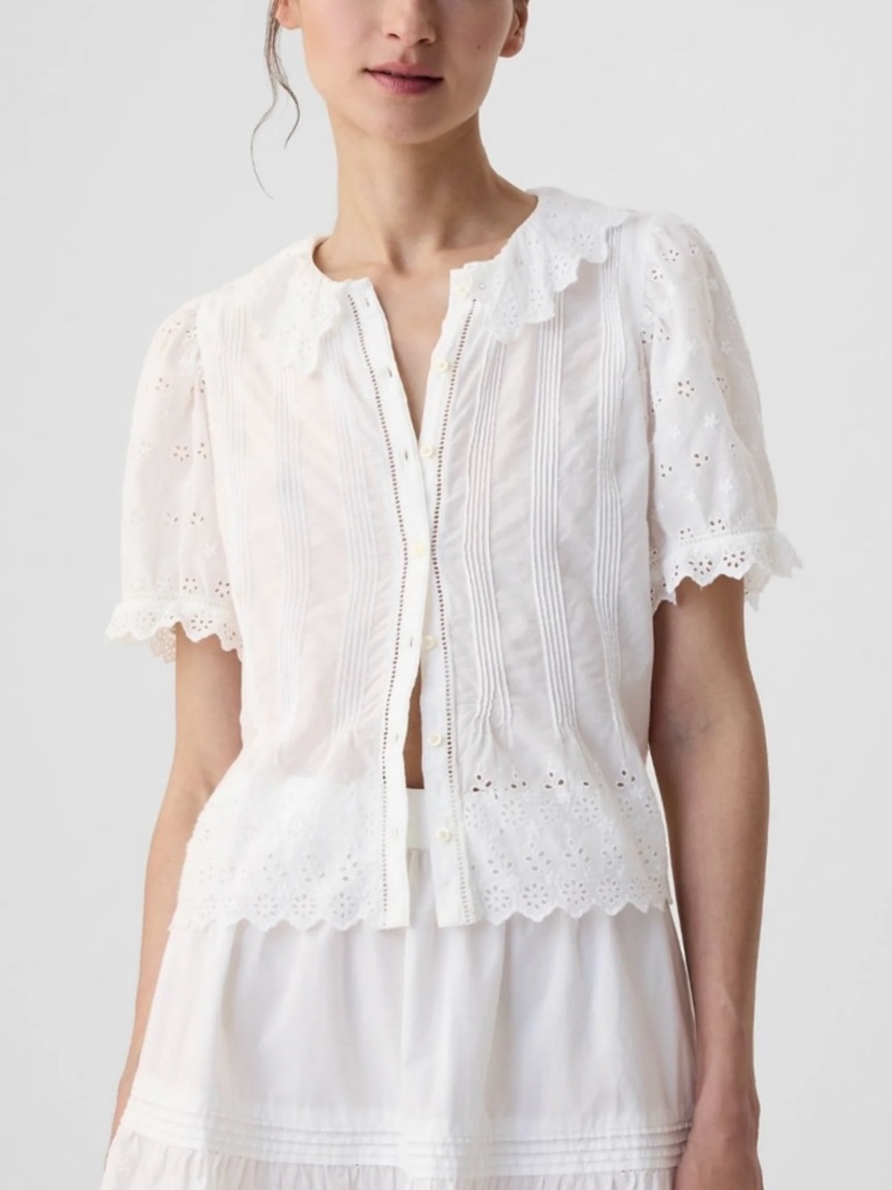 Gap x Doen White Cropped Eyelet Short Sleeve Blouse Top